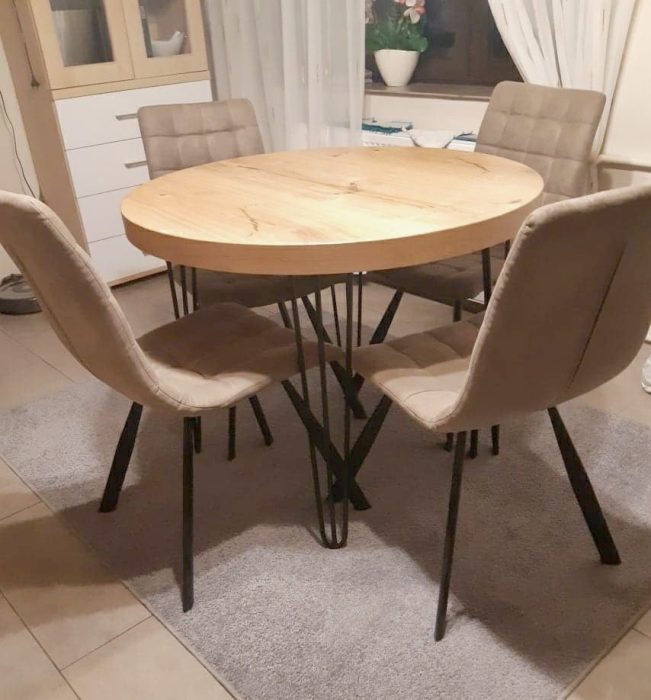Stół okrągły Ideal Form, Model 101 – realizacja u klienta