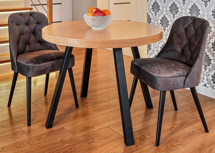 Stół Ideal Form, Model 104 – realizacja u klienta